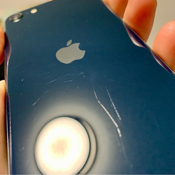 Locked Out iPhone - Picture 7 of 11